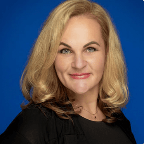 Photo of Chrystal Hedlin